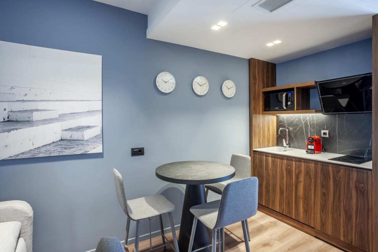 Katouni25 Luxury Suites テッサロニキ エクステリア 写真