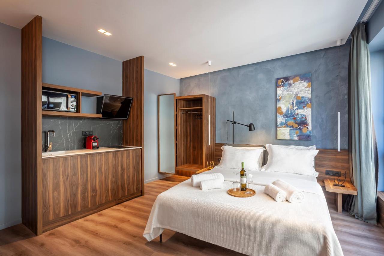 Katouni25 Luxury Suites テッサロニキ エクステリア 写真