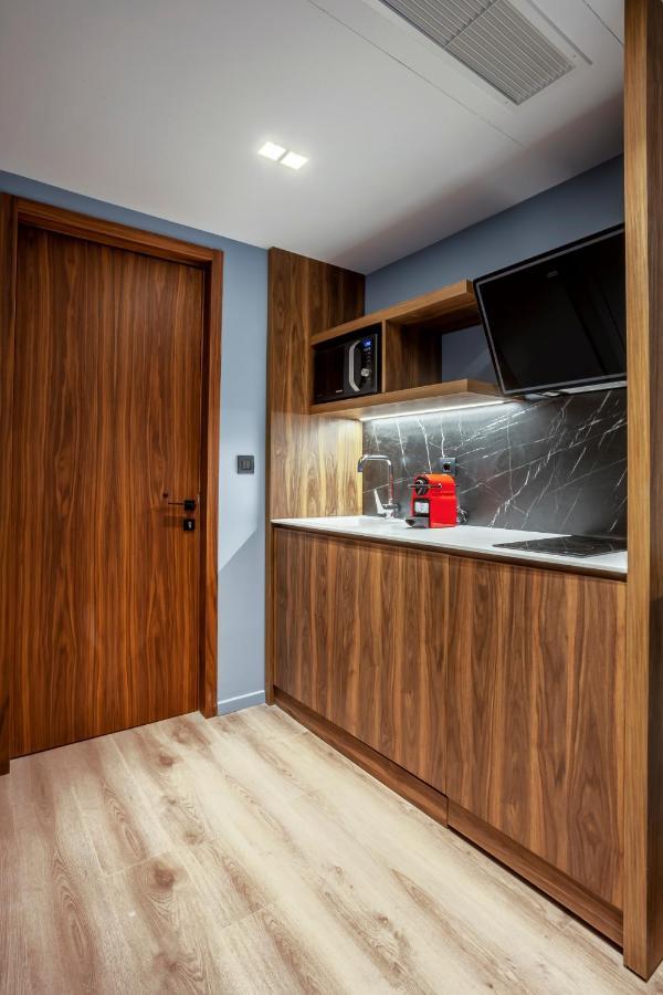 Katouni25 Luxury Suites テッサロニキ エクステリア 写真